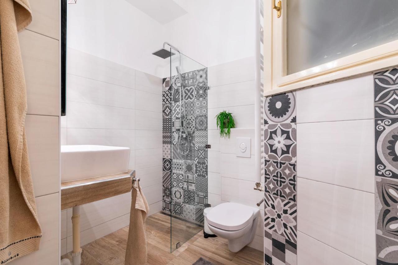 Apartmán Economy Downtown Design - Free Parking - Balcony - Super Puplic Transport - Ac Budapest