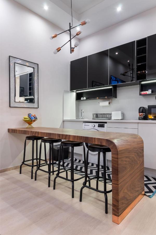 Apartmán Economy Downtown Design - Free Parking - Balcony - Super Puplic Transport - Ac