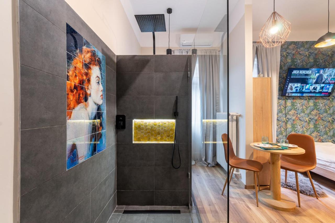Apartmán Economy Downtown Design - Free Parking - Balcony - Super Puplic Transport - Ac