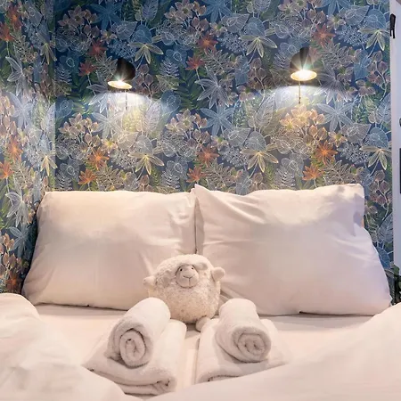 Economy Downtown Design Apartments - Free Parking - Balcony - Super Puplic Transport - Ac Budapest Exterior photo